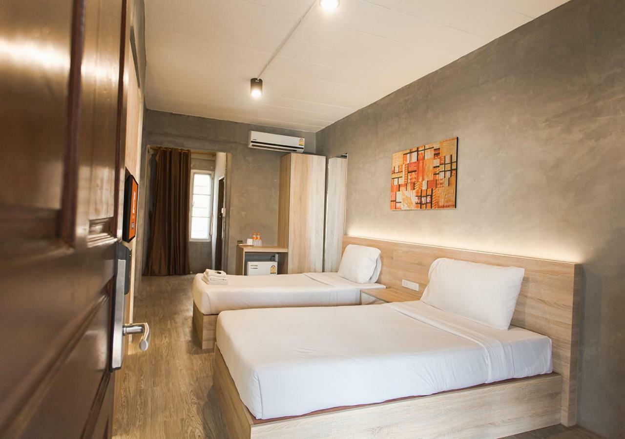 B2 Santitham Hotel Chiang Mai Exterior photo